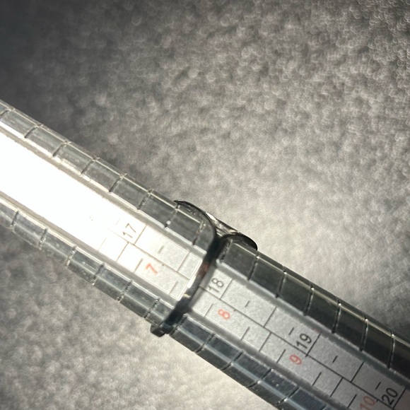 3/$25 Cutout Bird on Branch with Leaves Ring - Picture 5 of 5